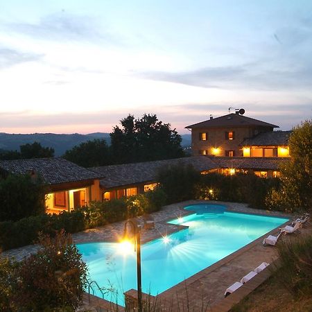 Отель Le Torracce Agriturismo Olistico Valfabbrica Экстерьер фото